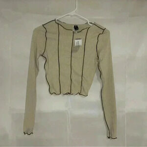 New with tags, womens size XS shirt, #E221